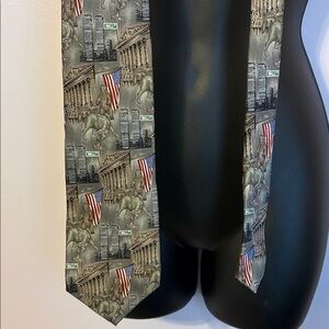 Stonehenge Silk Made in USA Vintage Stock Market Wall Street Bear Bull Necktie
